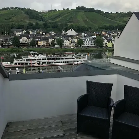 Zeller Schwarze Katz Ferienhaus * Zell an der Mosel