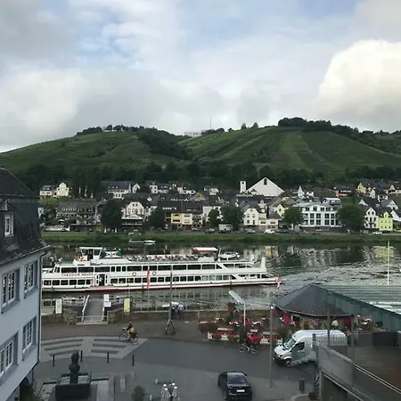 Dom wakacyjny Zeller Schwarze Katz Ferienhaus Zell an der Mosel